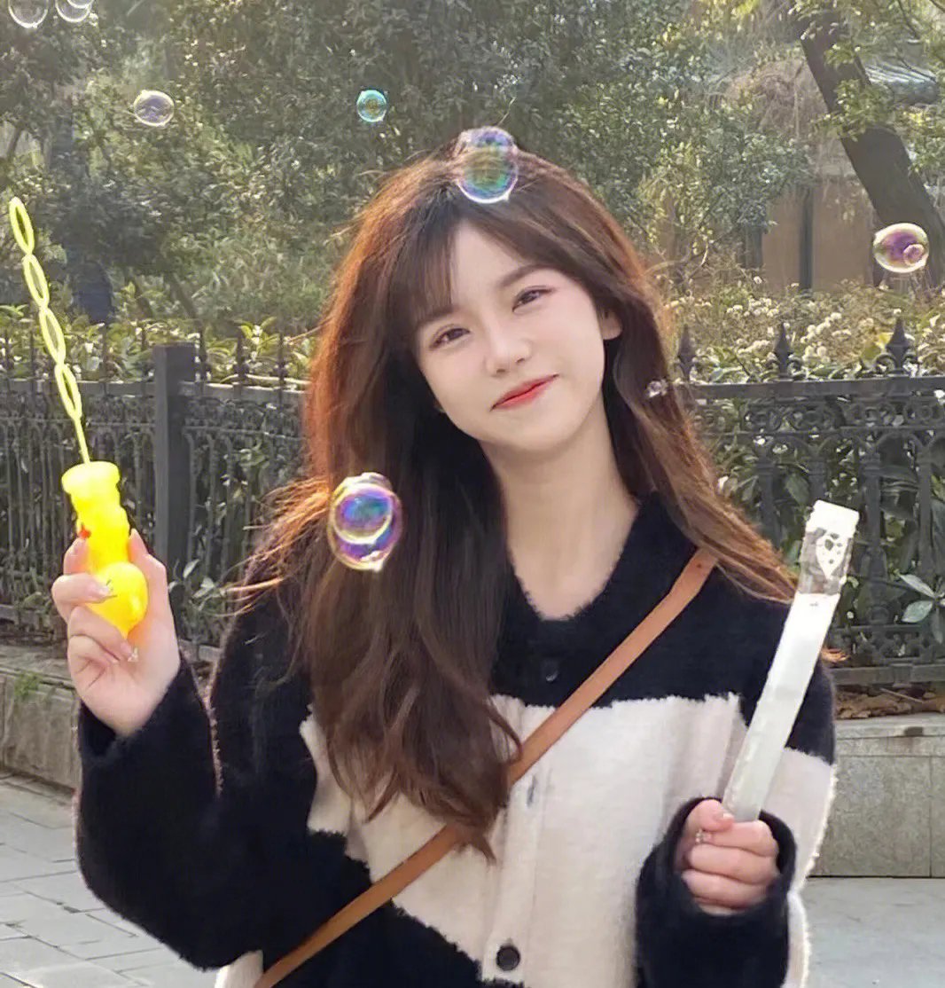 王爷王妃从乡下来给你撑腰了